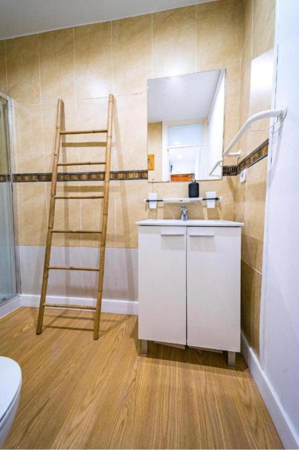 Exyca Cuatro Caminos Apartment Мадрид Екстериор снимка